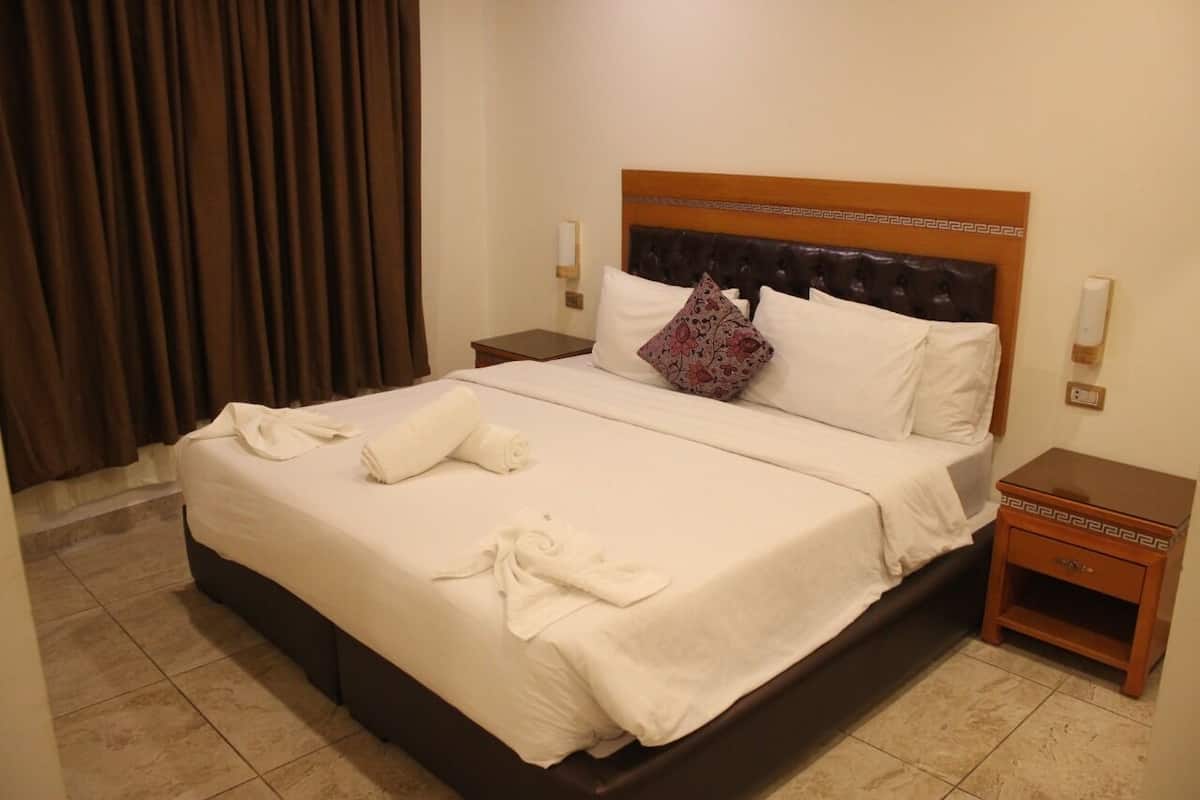 Egyptian cotton sheets, premium bedding, memory foam beds, in-room safe