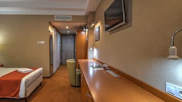 Standard Double Room, 1 Queen Bed