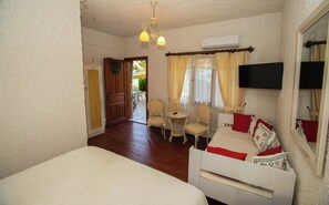 Deluxe Double Room, 1 Double Bed, Garden View, Garden Area | Select Comfort beds, individually decorated, individually furnished - Sirince Klaseas Hotel & Restaurant (Selçuk)