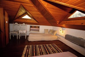 Standard Loft, 1 Double Bed | Room amenity