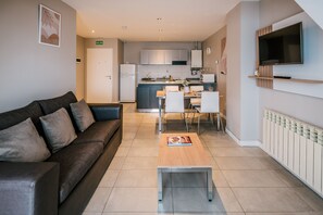 Family Apartment, Bay View | Private kitchen - Departamentos La Vela (Ushuaia)