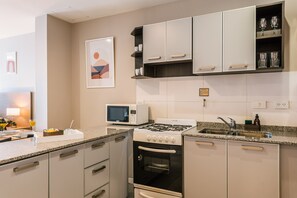 Studio Apartment | Dapur peribadi | Peti sejuk, ketuhar gelombang mikro, ketuhar, dapur 