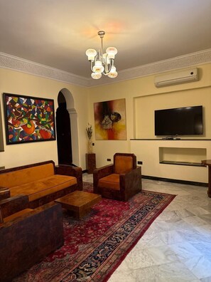 Royal Double Room, 1 King Bed | Premium bedding, in-room safe, individually decorated - Palais Riad Razala & Spa (Marrakech)