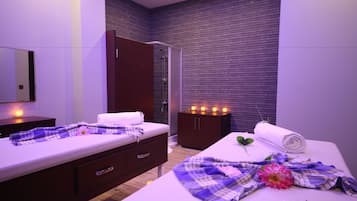 Sauna, hammam, hammam, 2 salles de soins, massages