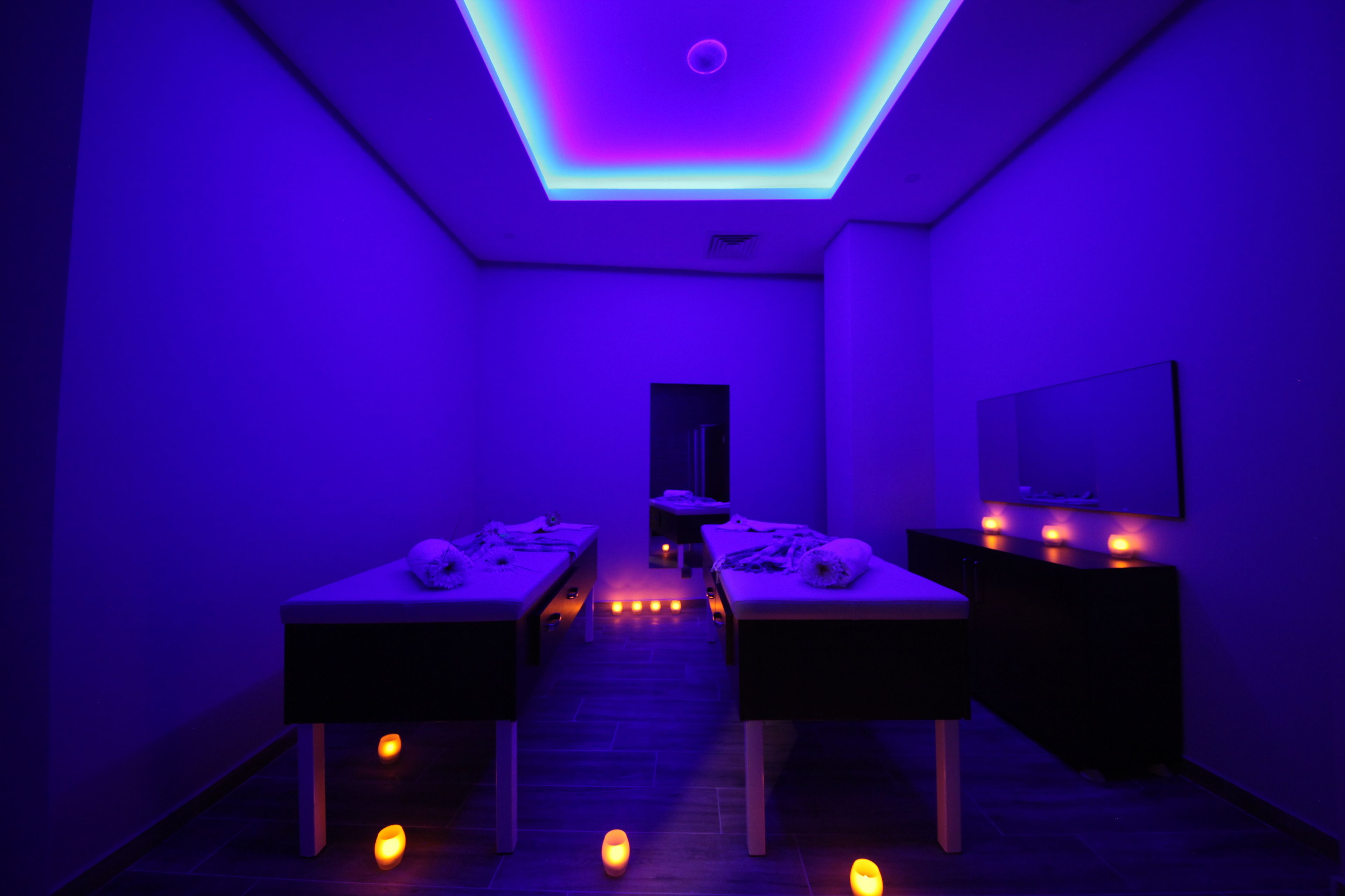 Badstue, dampbad, tyrkisk bad/hamam, 2 behandlingsrom og massasje