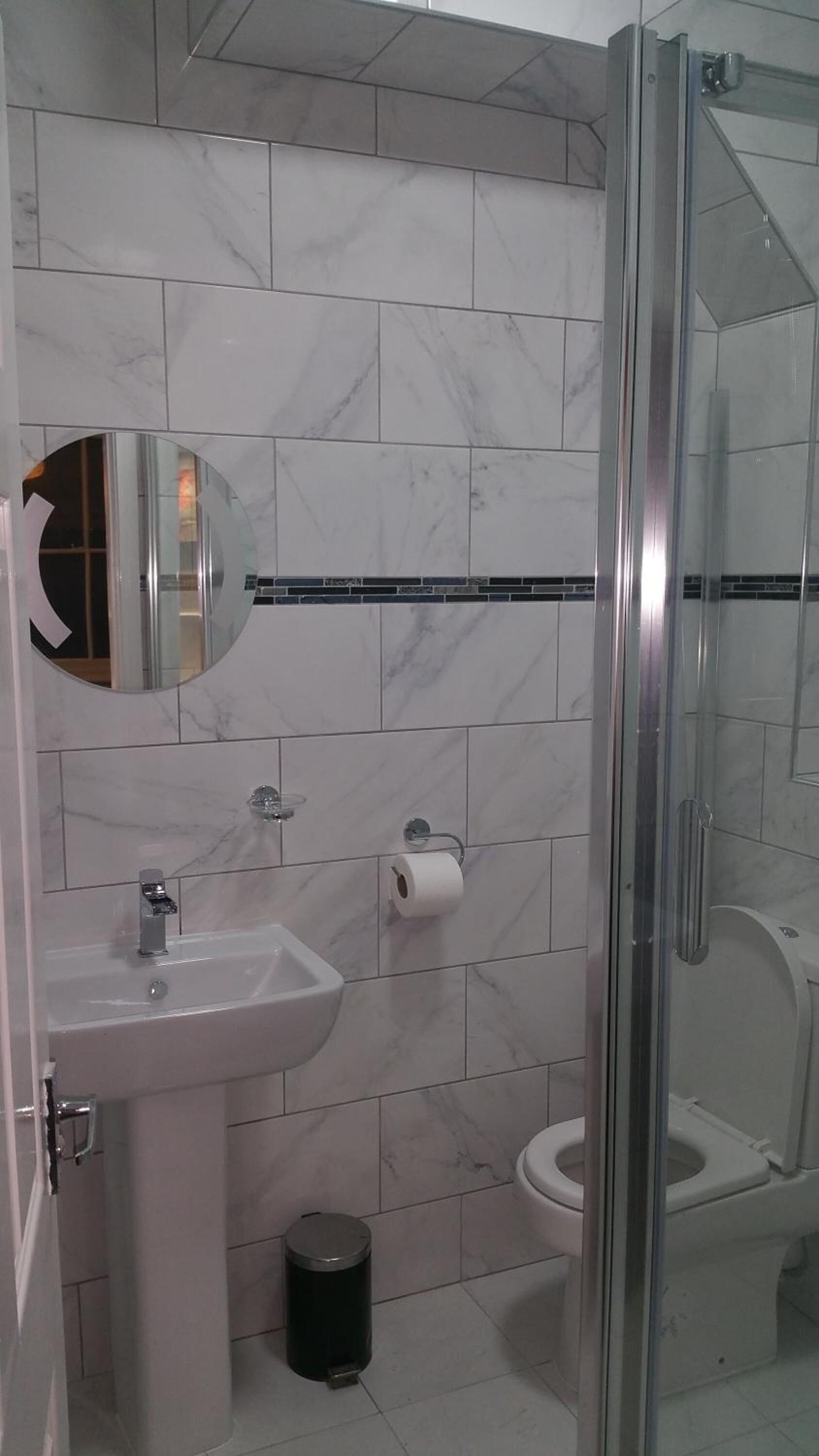 Foto - Ali Inn Oxford