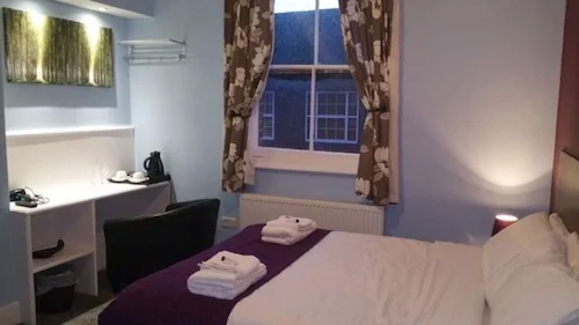 Desk, free cribs/infant beds, free WiFi, bed sheets