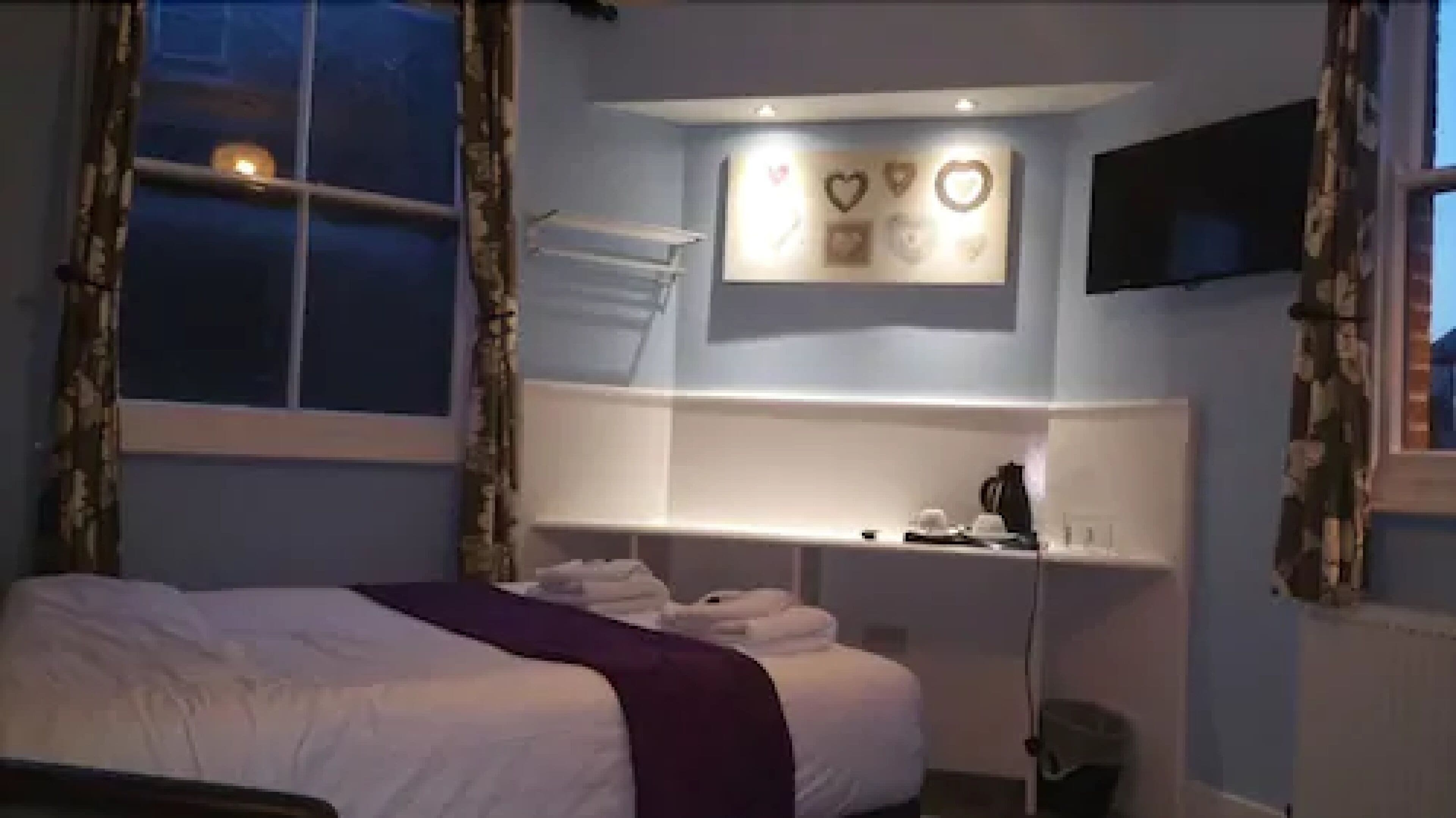 Foto - Ali Inn Oxford