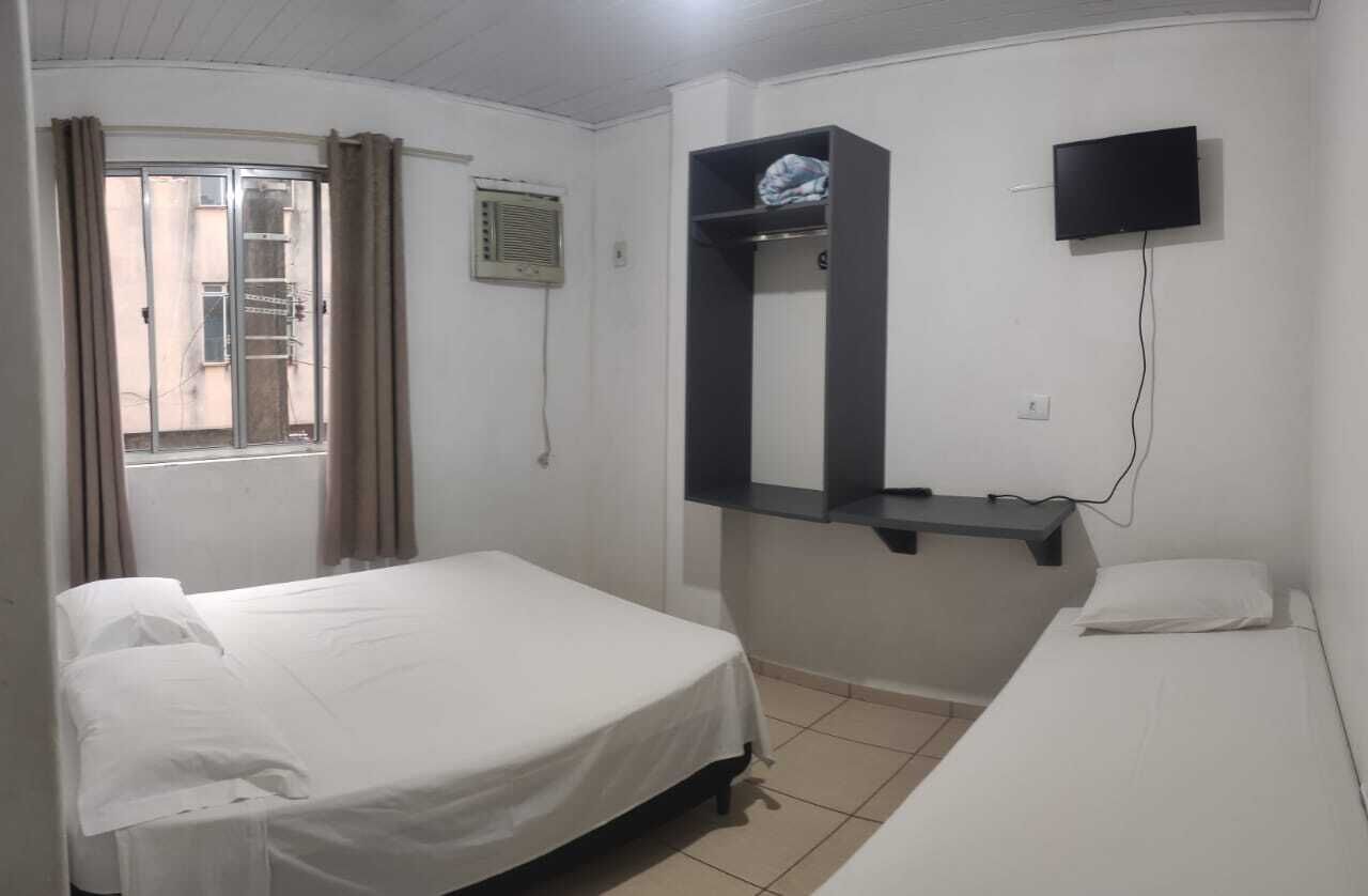 1 habitación, escritorio, wifi gratis y ropa de cama 