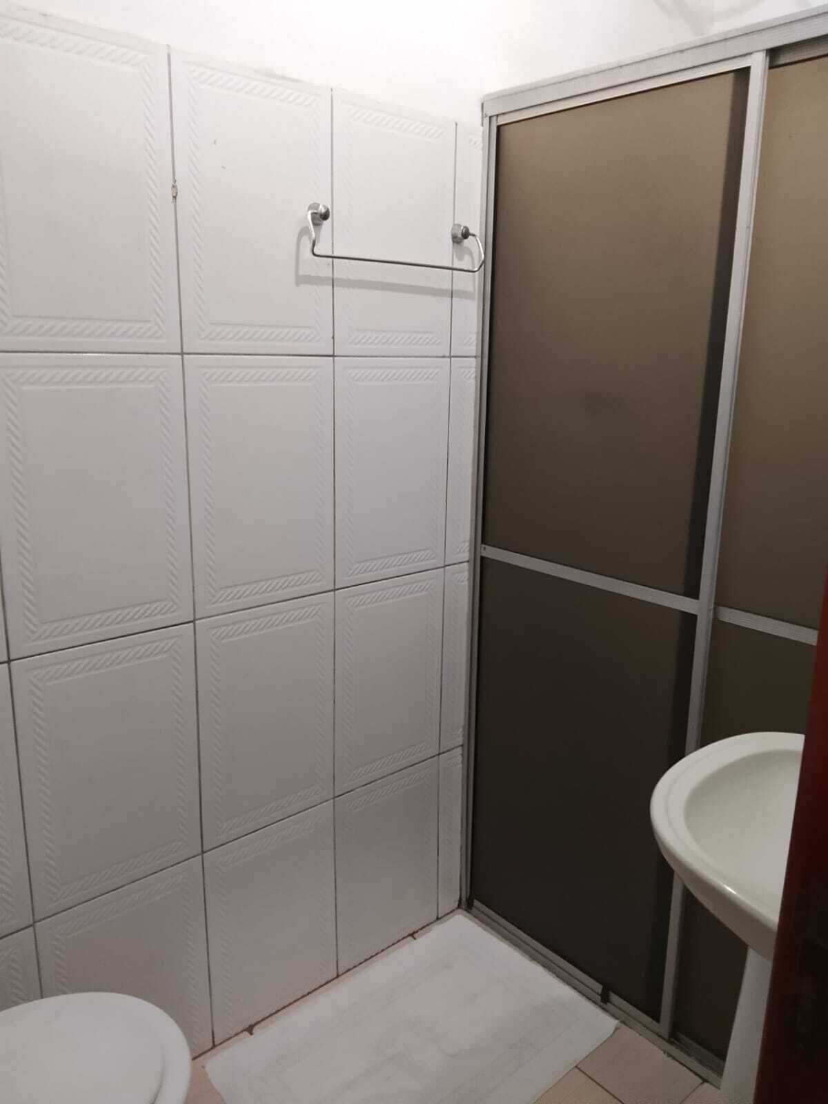 twin room | bathroom | shower, free toiletries, hair dryer, towels
