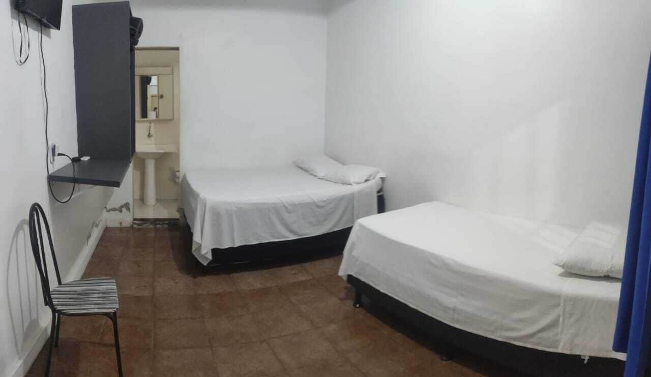 basic triple room | 1 bedroom, desk, free wifi, bed sheets