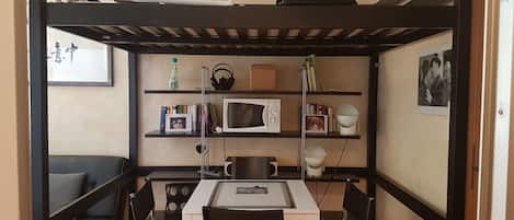 Studio | In-room dining