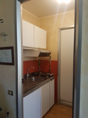 Studio | Private kitchen - Ab Marconi Apartment (Turin)