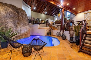 Living area - Ulwazi Rock Lodge (Mbombela)