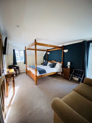 Suite – superior | Strykejern/-brett, wi-fi (inkludert) og sengetøy