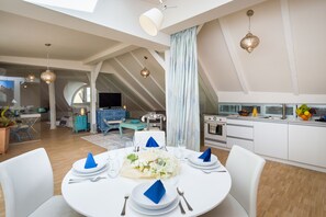 บริการอาหารในห้องพัก