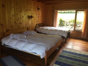 ห้องสแตนดาร์ดทริปเปิล, หลายเตียง, ห้องน้ำส่วนตัว | เตารีด/โต๊ะรีดผ้า