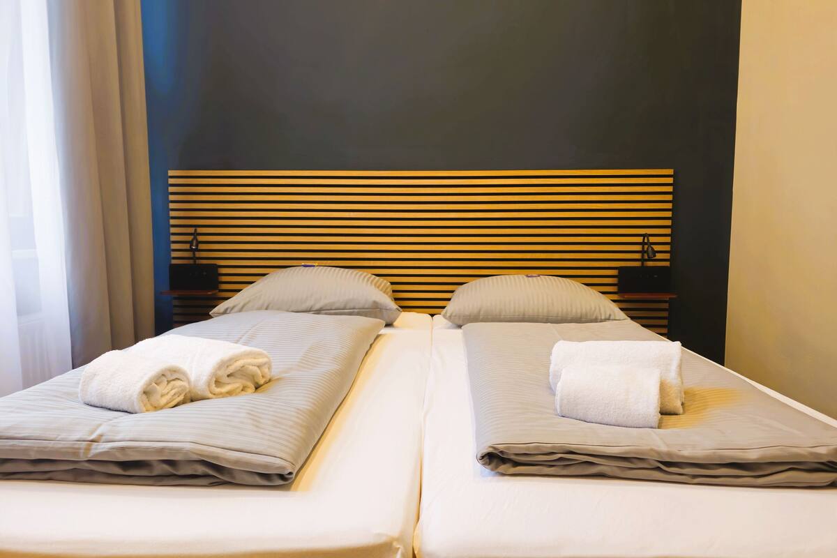 superior room | minibar, desk, soundproofing, iron/ironing board