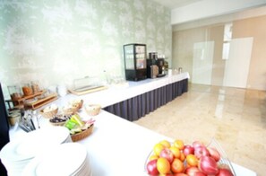 Daily buffet breakfast (EUR 14 per person)