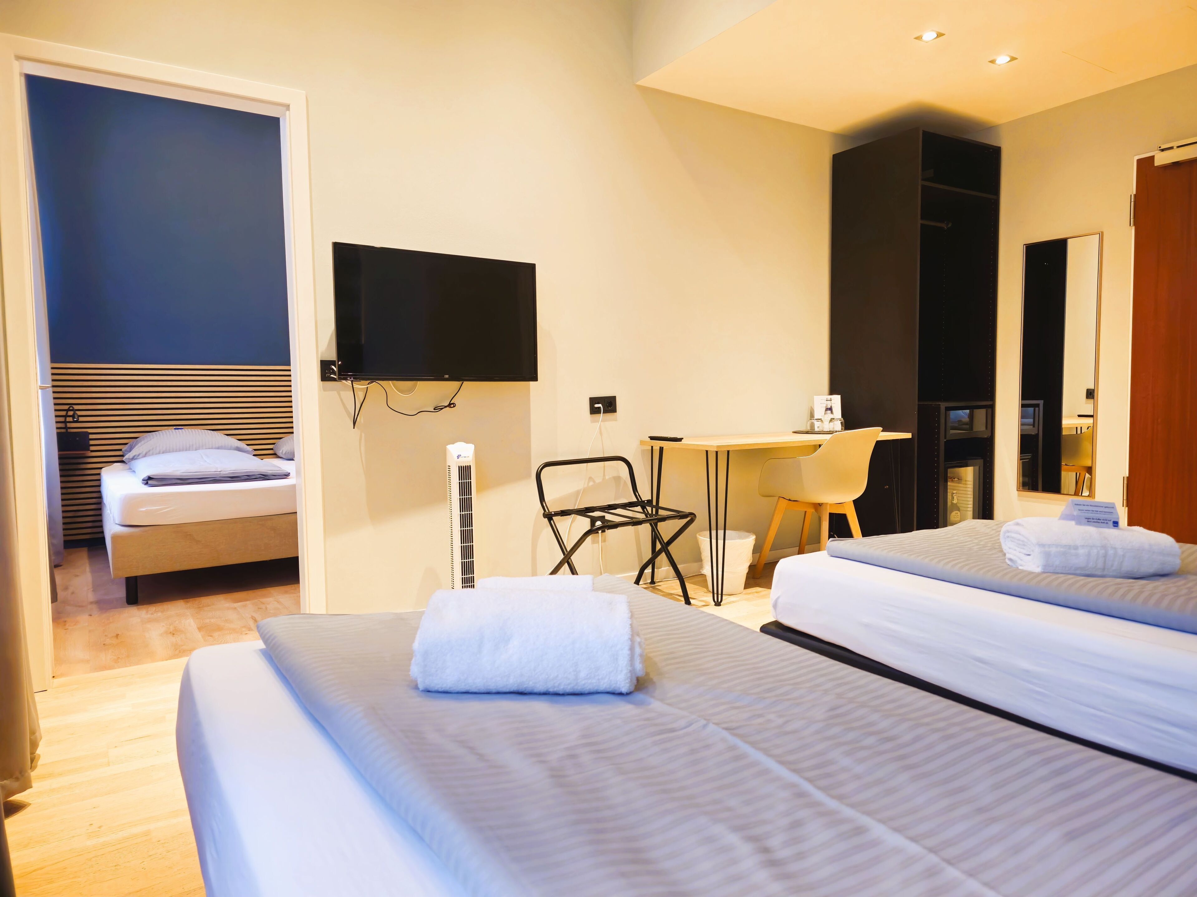 高级房 | 迷你吧、办公桌、隔音、熨斗/熨板