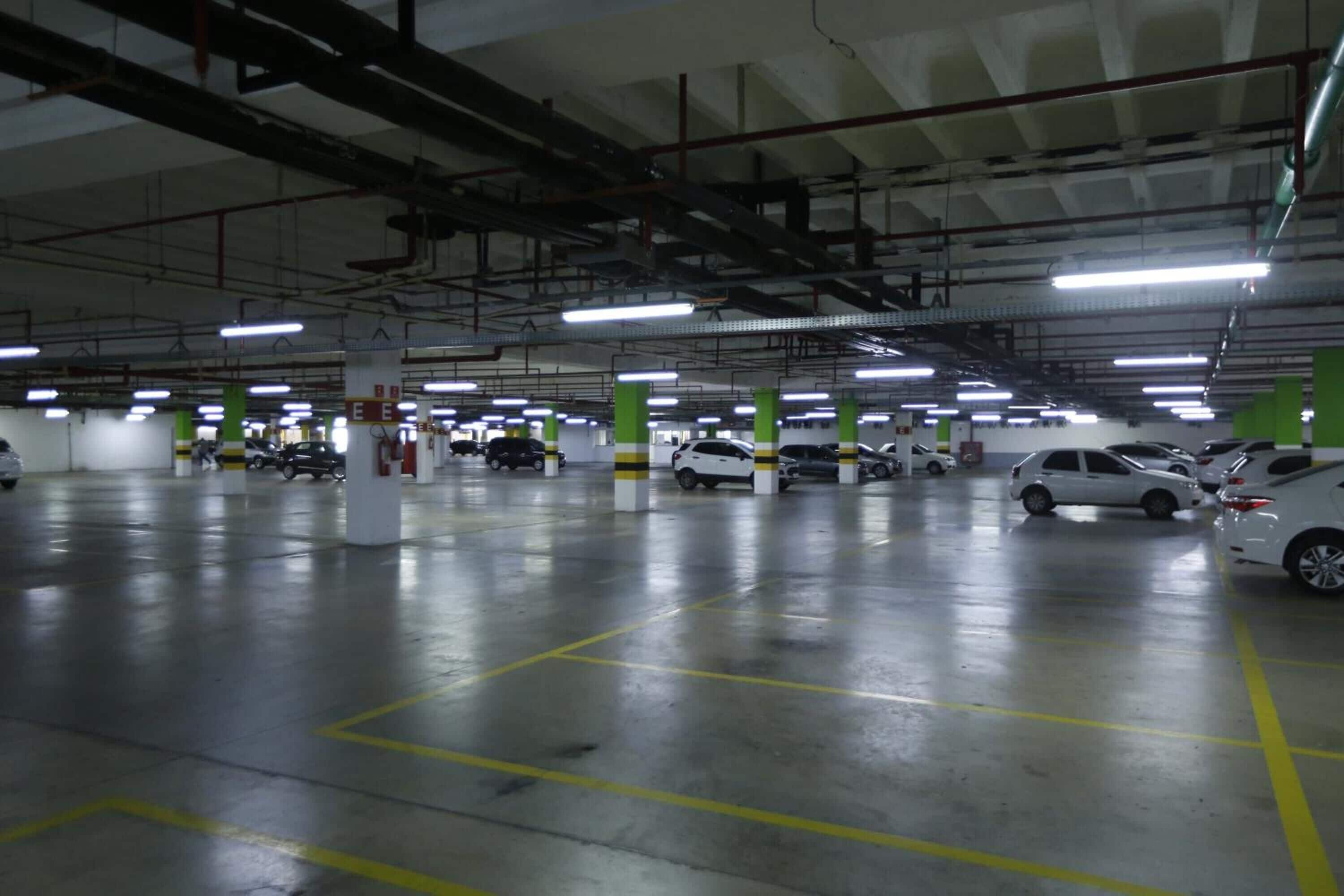 المنطقة المحيطة بالمنشأة