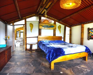 Panoramic Studio Suite | Pillow-top beds, individually decorated, individually furnished - Refugio Puente Explanacion Ecolodge (Salento)