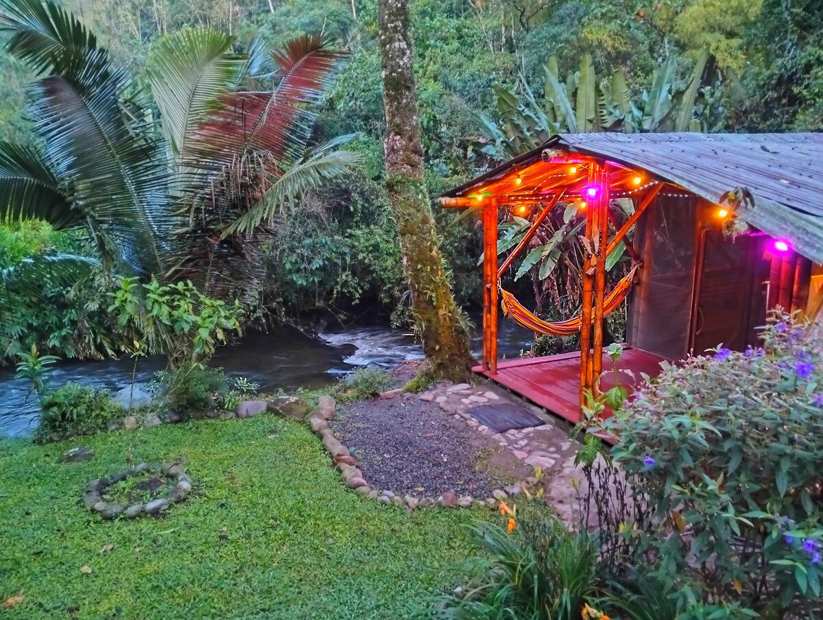 Family Triple Room | Pillowtop beds, individually decorated, individually furnished