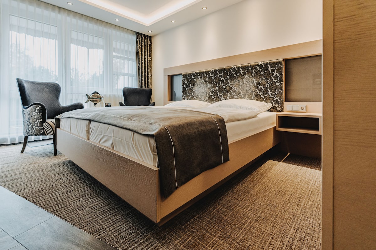 deluxe double room, balcony | 1 bedroom, minibar, in-room safe, desk