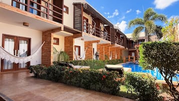 Outdoor pool, open 9:30 AM to 8:30 PM, pool loungers