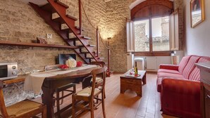 Apartment (Borgo San Jacopo 21, Florence) | Living area - Ponte Vecchio Suite by Home Sharing (Florence)