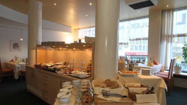 Daily buffet breakfast for a fee - Hotel Euler Haus (Wetzlar)