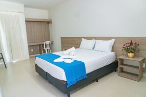 Minibar, wifi gratis y ropa de cama 