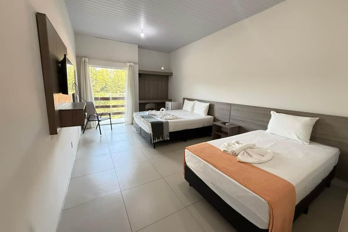 Superior Triple Room | Minibar, free WiFi, bed sheets