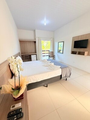 Habitación doble estándar | Minibar, wifi gratis y ropa de cama 