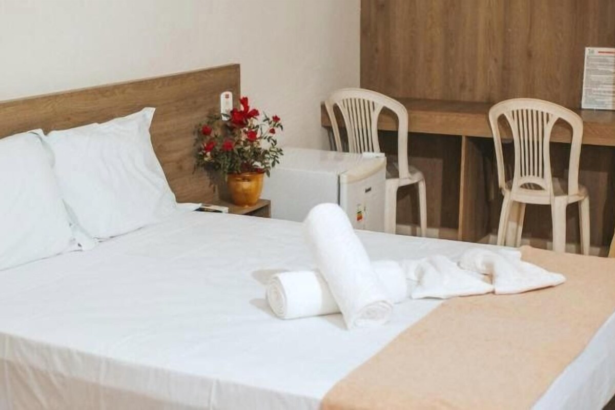 Minibar, wifi gratis, ropa de cama