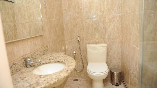 Bathroom - Hotel Regina (Muriae)