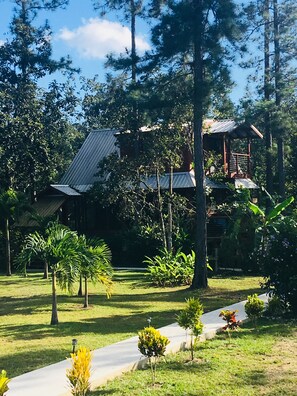 Chaumière familiale, 2 chambres, vue sur la montagne, côté montagne | Coffre-fort, rideaux d’obscurcissement, fer et planche à repasser
