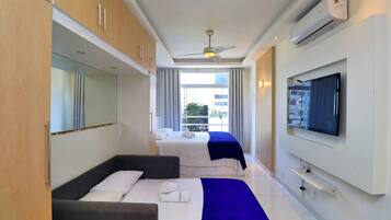 Apartment | Premium bedding, individually decorated, laptop workspace