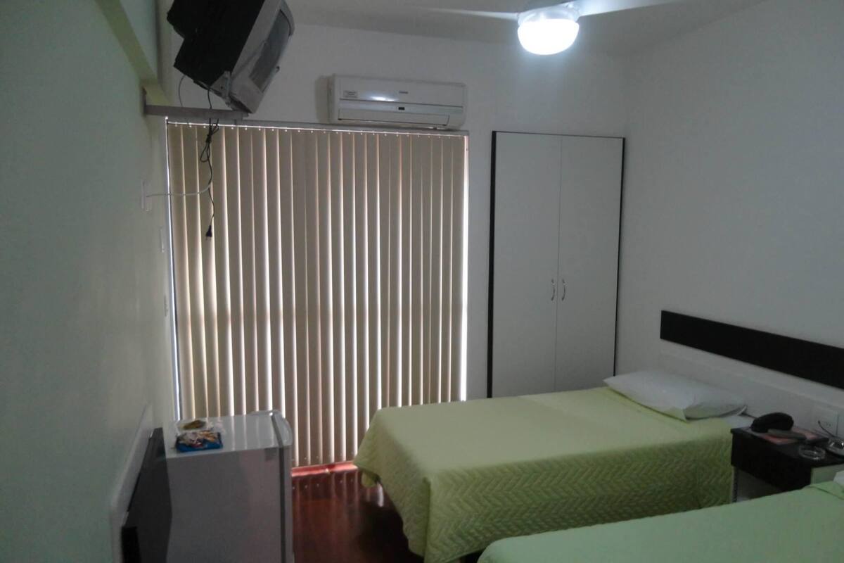 Minibar, free WiFi, bed sheets