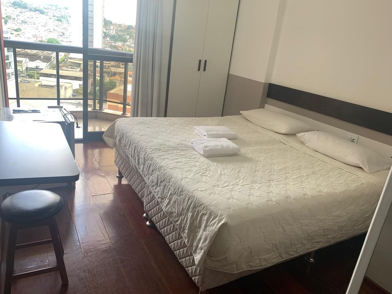 deluxe double room, 1 double bed | 1 bedroom, minibar, free wifi, bed sheets