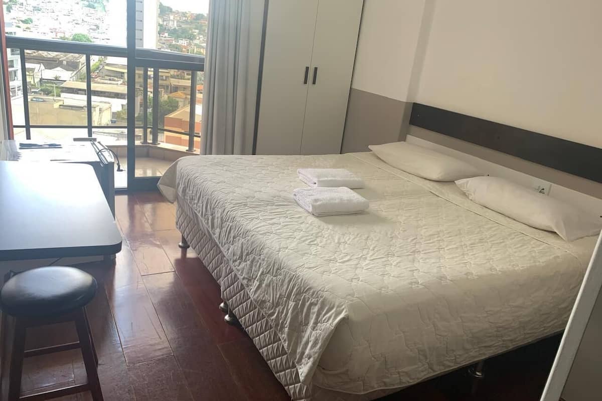 deluxe double room, 1 double bed | 1 bedroom, minibar, free wifi, bed sheets