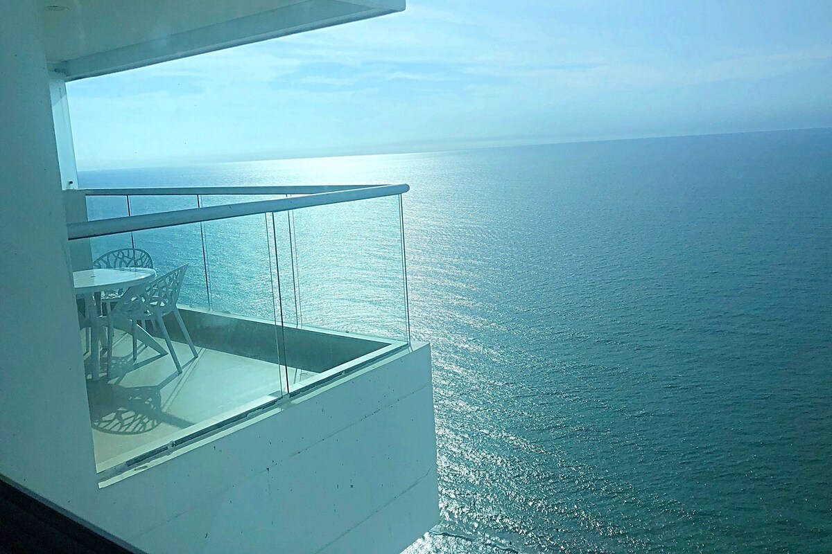 Superior Apartment, 1 Bedroom, Non Smoking, Beach View (1 Double and 1 Single Bed)