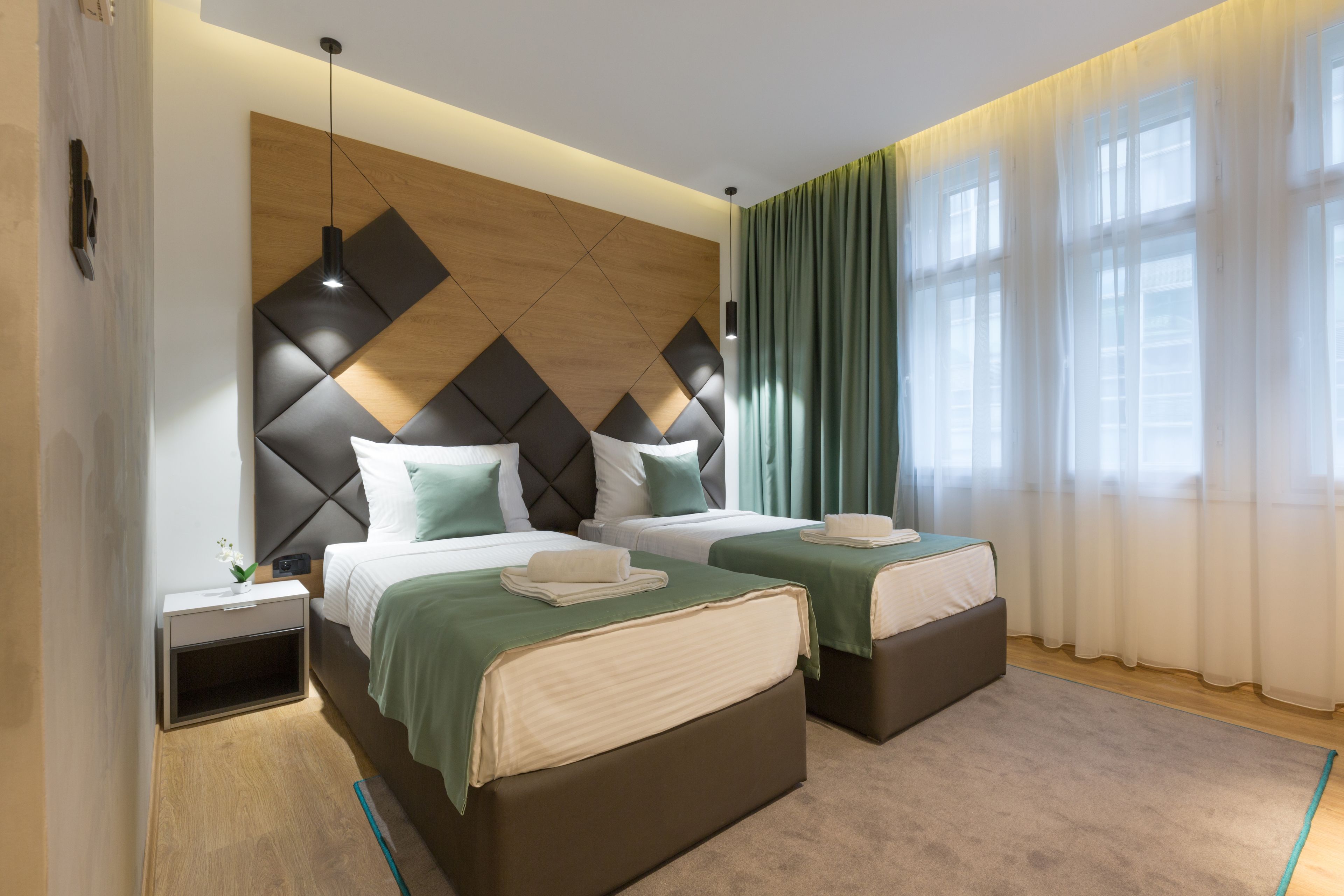 minibar, in-room safe, desk, laptop workspace