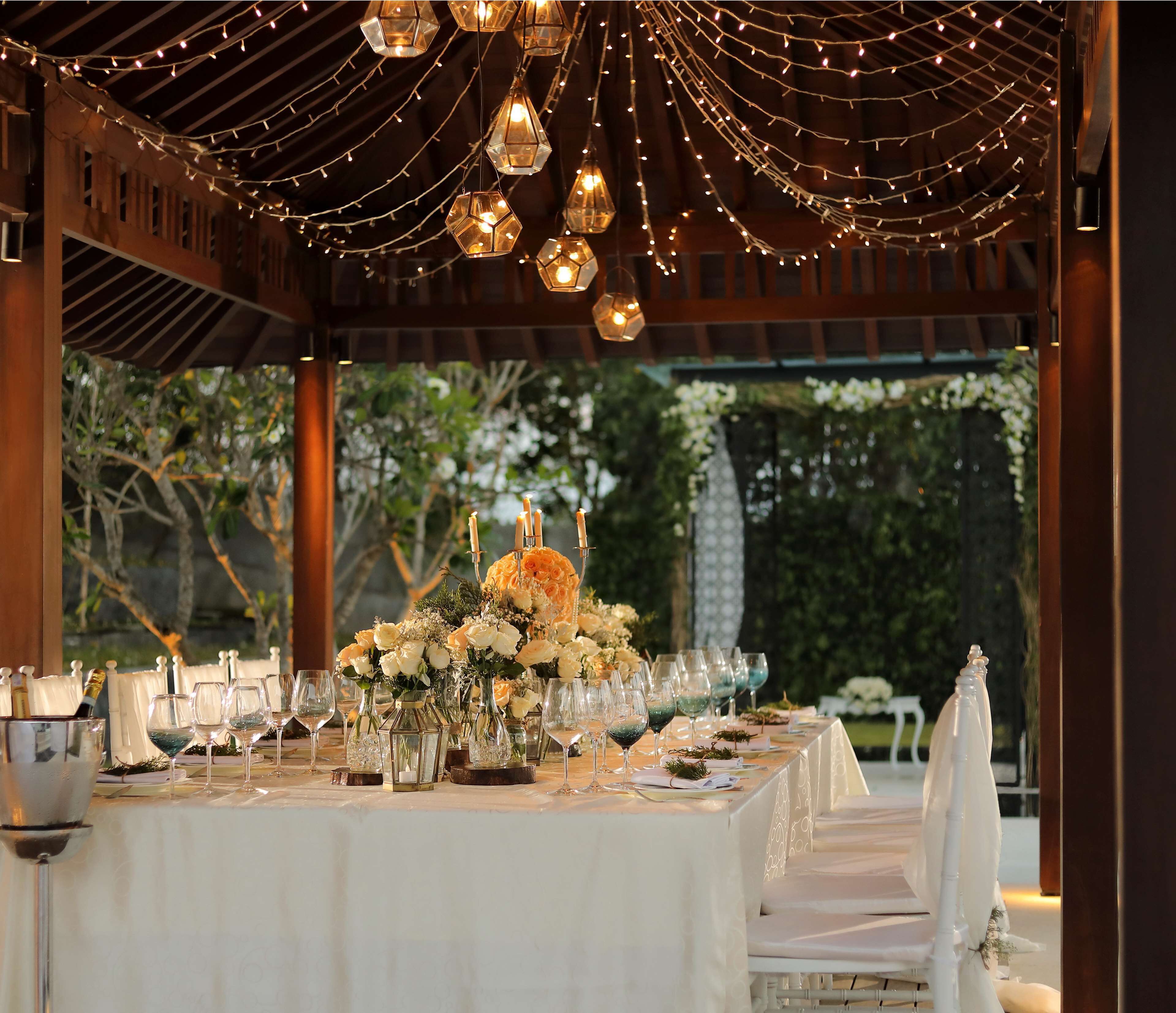 outdoor banquet area