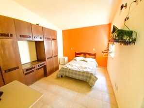 Habitación doble | Minibar, escritorio, wifi gratis y ropa de cama