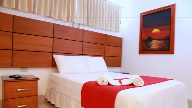 Ropa de cama de alta calidad y minibar 