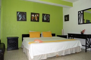 Room, 1 King Bed | 1 bedroom, minibar, iron/ironing board, free WiFi - Hotel Jordan (Coatzacoalcos)