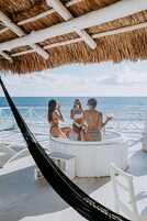 Master Suite Oceanfront Terrace /Jacuzzi | Private spa tub