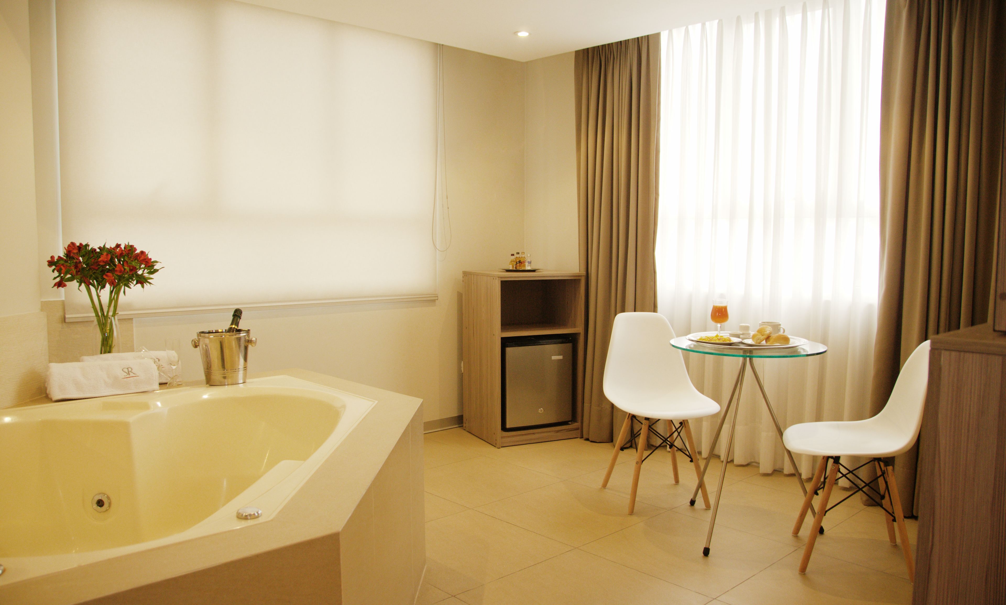 Suite executiva, 1 llit de matrimoni gran | Banyera d'hidromassatge