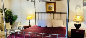 Cottonwood Court Motel